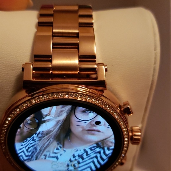 Michael kors access watch - Picture 6 of 6